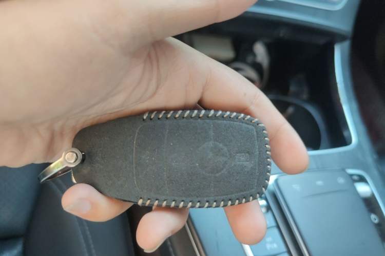 Used Mercedes-Benz E-Class 2019 E 260 L Sport Edition Vehicle Key
