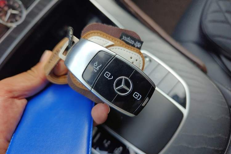 Used Mercedes-Benz E-Class 2019 E 300 L Sporty and Stylish Model Vehicle Key