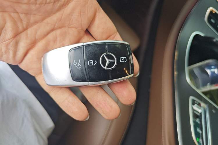 Used Mercedes-Benz E-Class 2019 E 200 L Sport Edition Vehicle Key