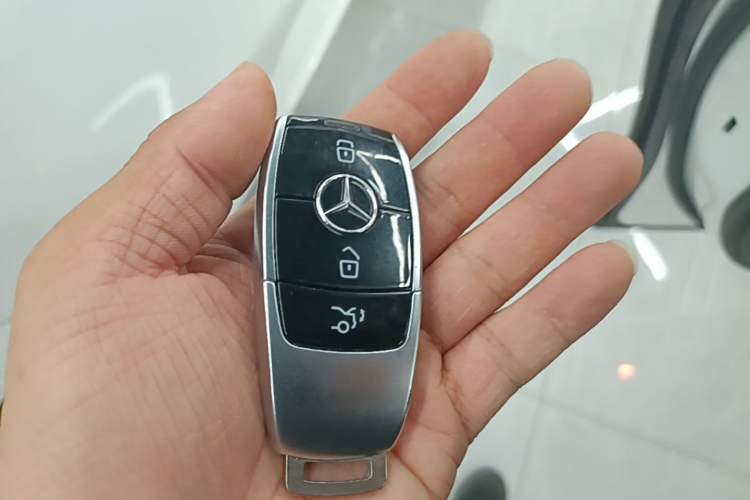Used Mercedes-Benz E-Class 2019 E 300 L Sporty and Stylish Model Vehicle Key