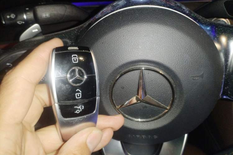 Used Mercedes-Benz E-Class 2019 Restyled E 300 L Sport Luxury Edition Vehicle Key