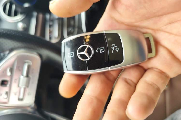 Used Mercedes-Benz E-Class 2019 E 300 L Sport Luxury Edition Vehicle Key