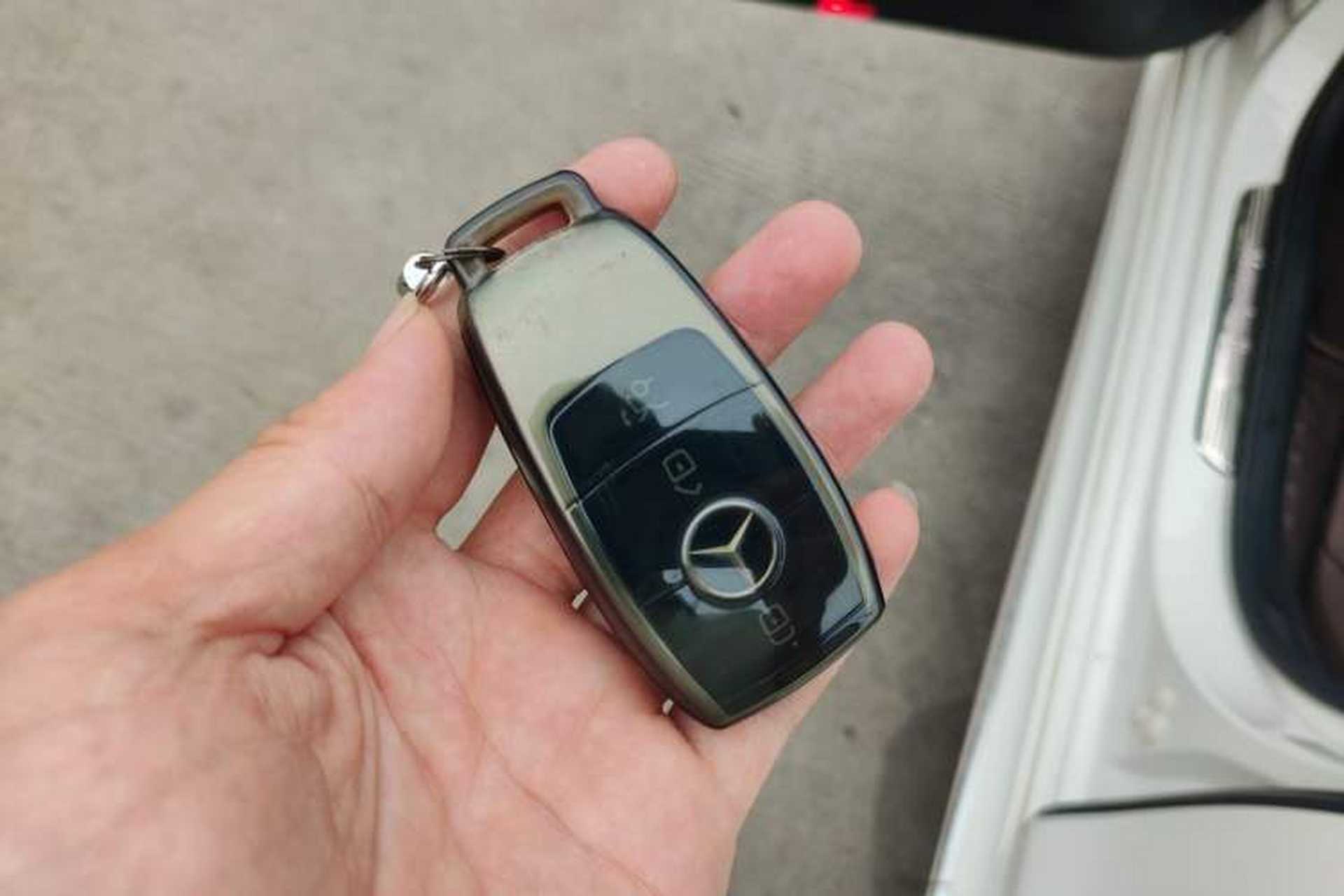 Used Mercedes-Benz E-Class 2019 E 300 L Sport Luxury Edition Vehicle Key