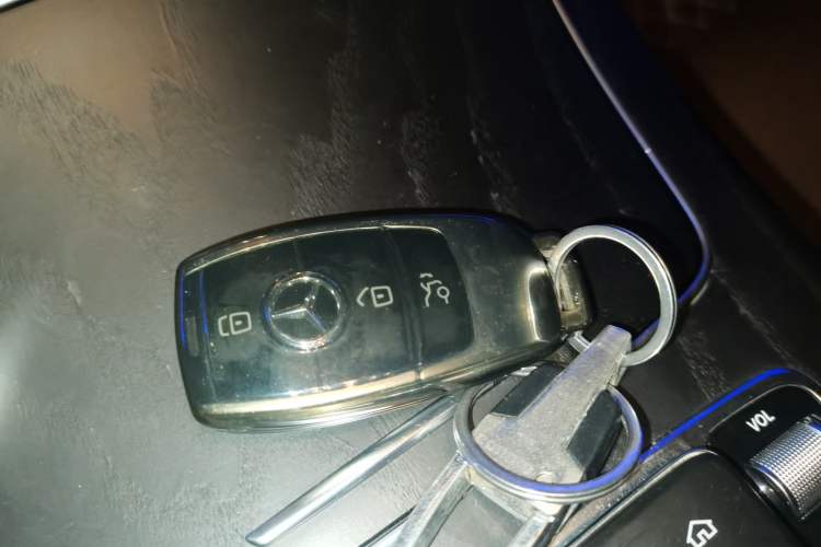 Used Mercedes-Benz E-Class 2019 Restyled E 300 L Sport Luxury Edition Vehicle Key