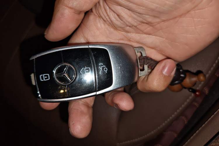 Used Mercedes-Benz E-Class 2019 E 300 L Sport Luxury Edition Vehicle Key