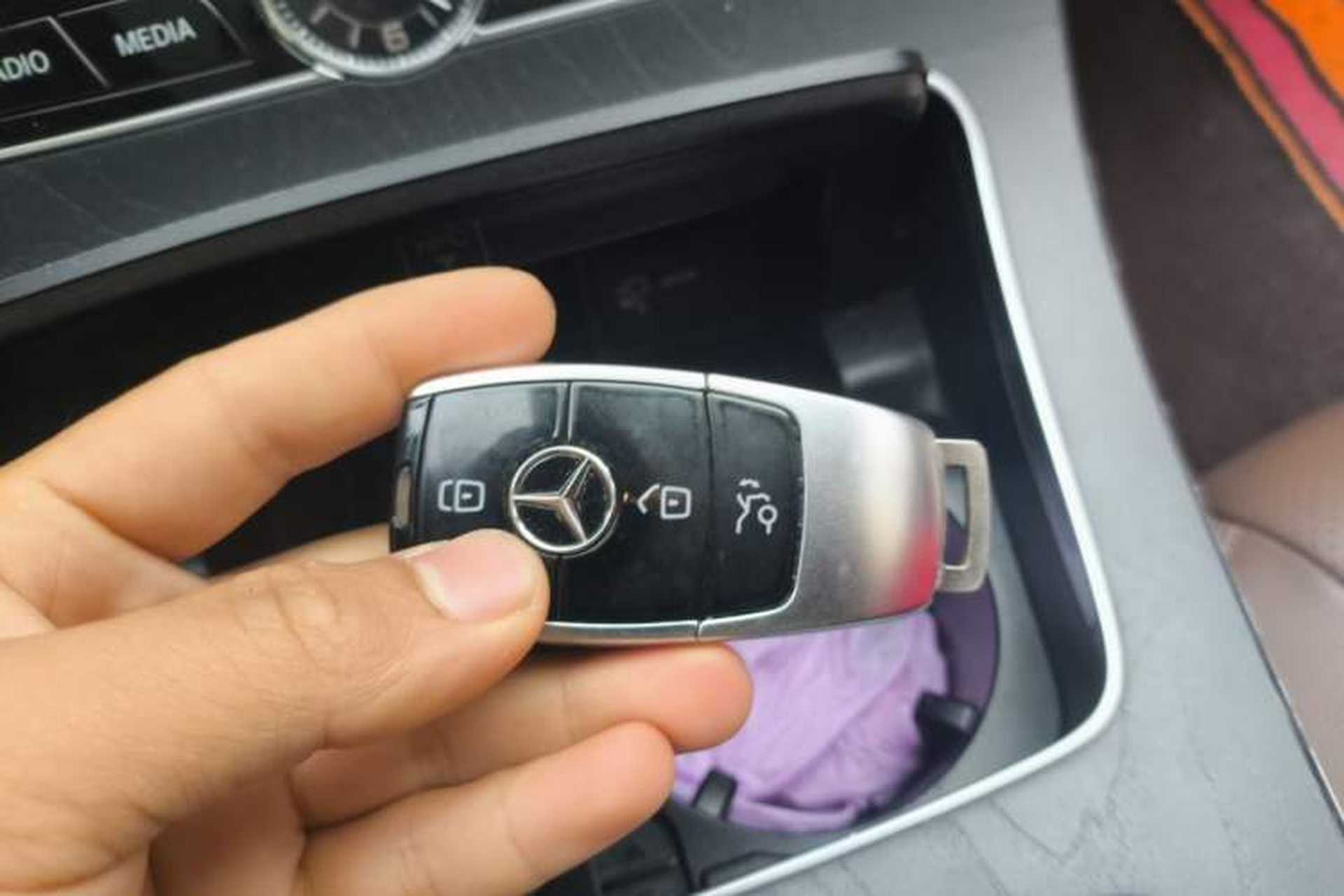 Used Mercedes-Benz E-Class 2019 E 300 L Sport Luxury Edition Vehicle Key