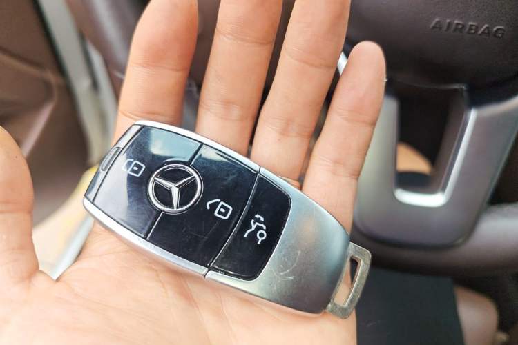 Used Mercedes-Benz E-Class 2019 E 260 L Vehicle Key