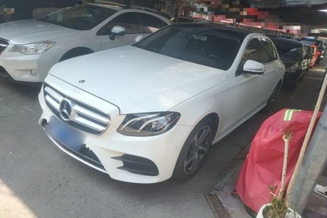 Mercedes-Benz E-Class 2019 E 300 L Sporty and Stylish Model de segunda mano