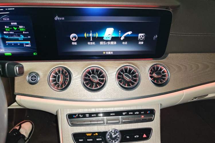 Used Mercedes-Benz E-Class 2020 E 260 Coupe Audio And AC Panel