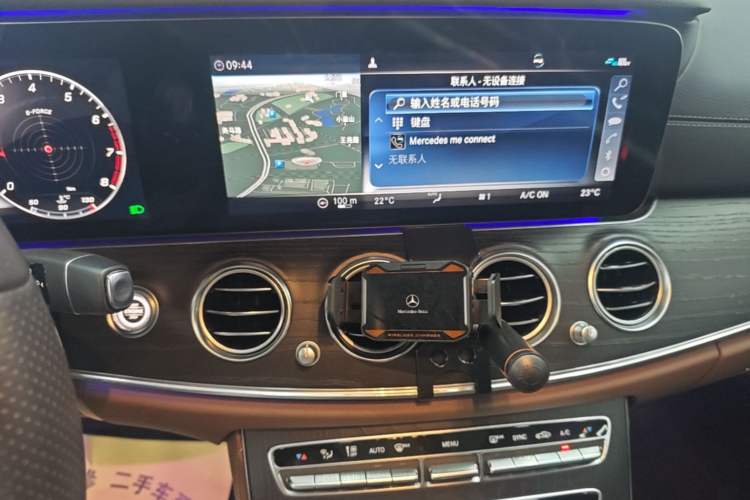 Used Mercedes-Benz E-Class 2020 Restyled E 300 L Sporty and Stylish Edition Audio And AC Panel