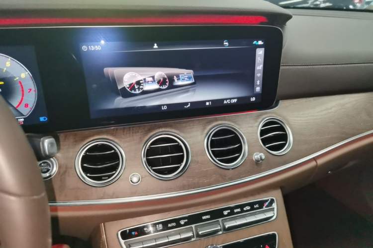 Used Mercedes-Benz E-Class 2020 Facelift E 300 L Stylish Edition Audio And AC Panel