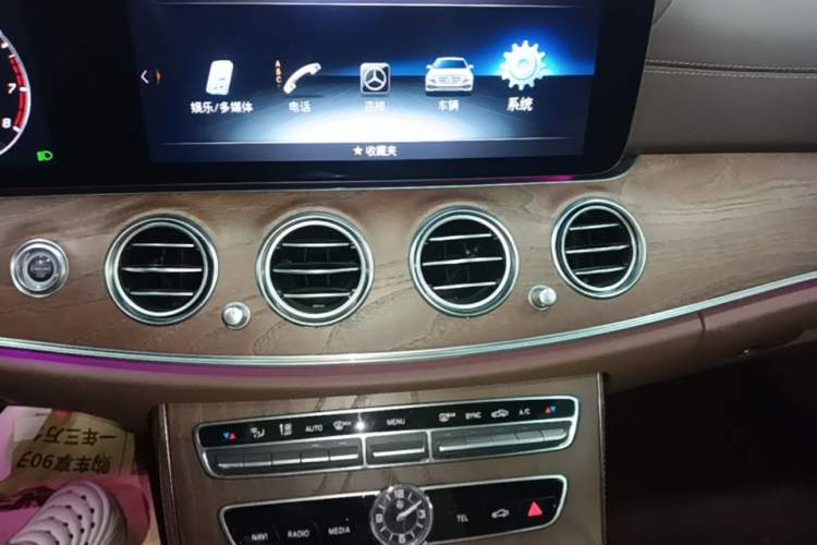 Used Mercedes-Benz E-Class 2020 Facelift E 260 L Audio And AC Panel