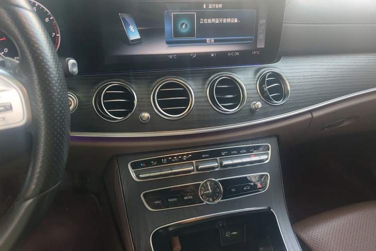 Used Mercedes-Benz E-Class 2020 E 260 L Sport Edition Audio And AC Panel