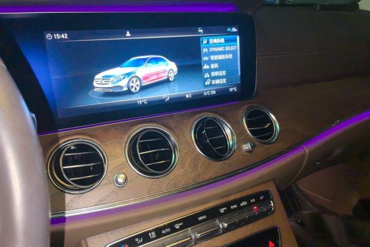 Used Mercedes-Benz E-Class 2020 E 300 L Luxury Model Audio And AC Panel