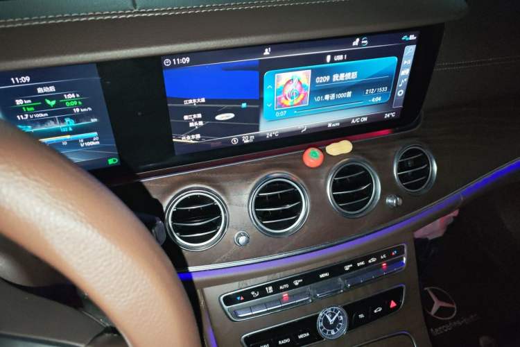 Used Mercedes-Benz E-Class 2020 Facelift E 260 L Audio And AC Panel