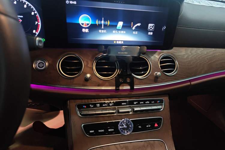 Used Mercedes-Benz E-Class 2020 Facelift E 260 L Audio And AC Panel