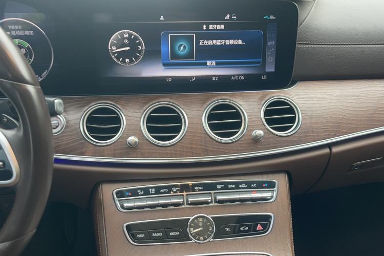 Used Mercedes-Benz E-Class 2020 Facelift E 260 L Audio And AC Panel