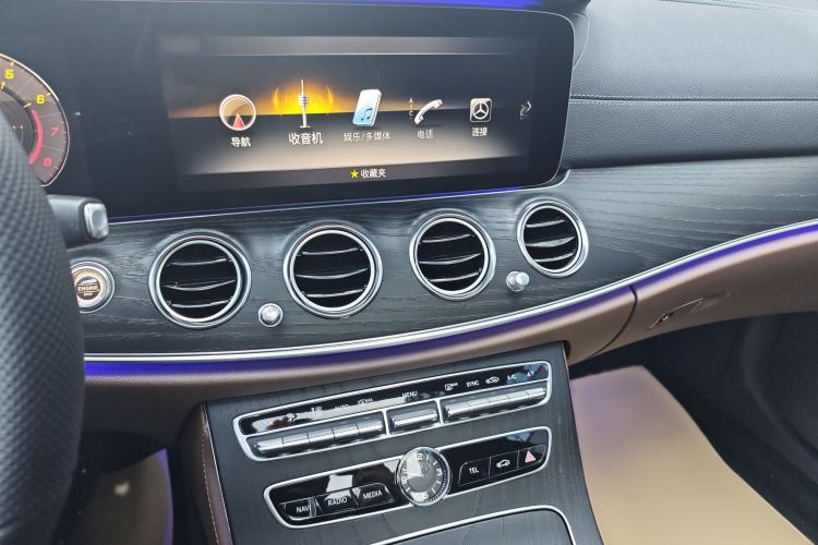 Used Mercedes-Benz E-Class 2020 Restyled E 300 L Sport Exclusive Edition Audio And AC Panel