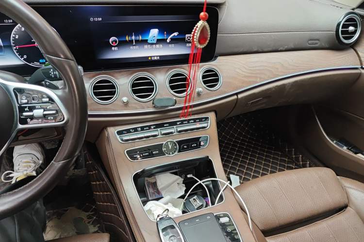 Used Mercedes-Benz E-Class 2020 Facelift E 260 L Audio And AC Panel