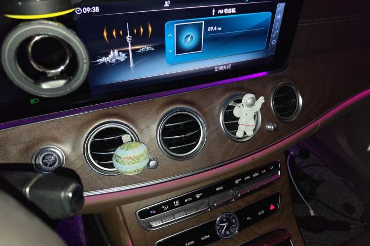 Used Mercedes-Benz E-Class 2020 Restyled E 300 L Exclusive Edition Audio And AC Panel