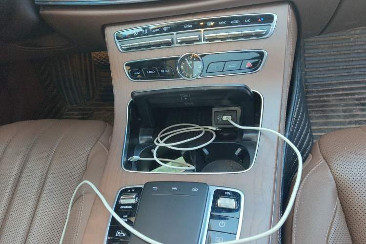 Used Mercedes-Benz E-Class 2020 Restyled E 300 L Exclusive Edition Audio And AC Panel