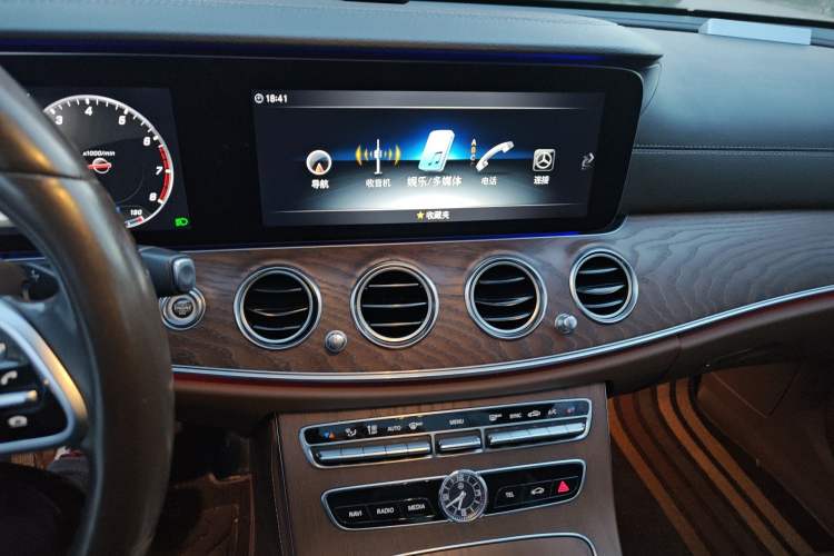 Used Mercedes-Benz E-Class 2020 Facelift E 300 L Stylish Edition Audio And AC Panel