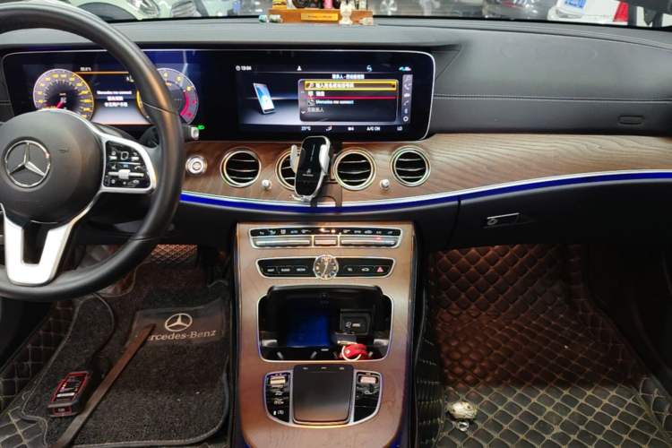 Used Mercedes-Benz E-Class 2020 Facelift E 300 L Stylish Edition Audio And AC Panel