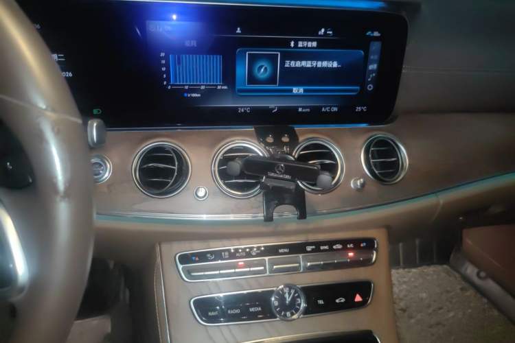 Used Mercedes-Benz E-Class 2020 Facelift E 300 L Stylish Edition Audio And AC Panel