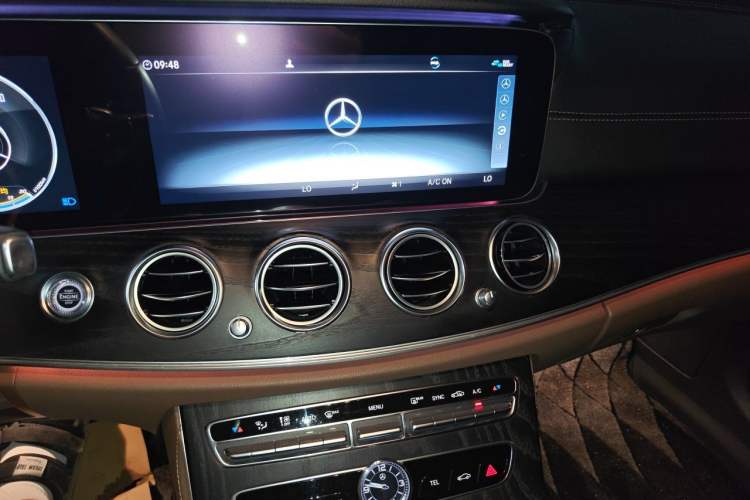 Used Mercedes-Benz E-Class 2020 Facelift E 260 L Sport Edition Audio And AC Panel