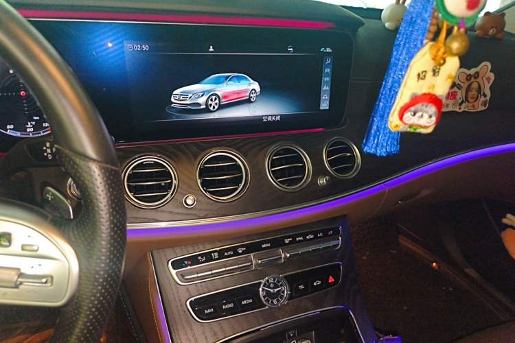 Used Mercedes-Benz E-Class 2020 Facelift E 260 L Sport Edition Audio And AC Panel