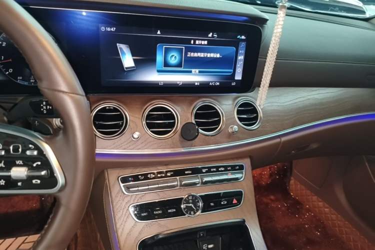 Used Mercedes-Benz E-Class 2020 Facelift E 300 L Stylish Edition Audio And AC Panel