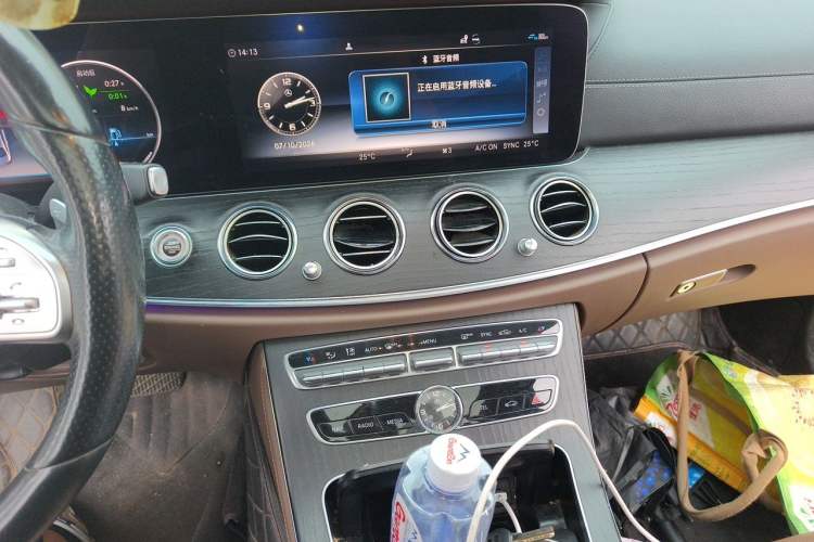 Used Mercedes-Benz E-Class 2020 Facelift E 260 L Sport Edition Audio And AC Panel