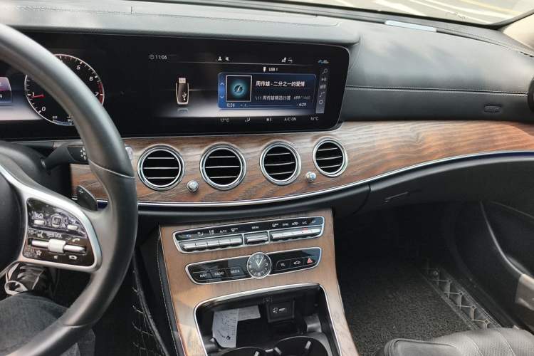 Used Mercedes-Benz E-Class 2020 Facelift E 260 L Audio And AC Panel