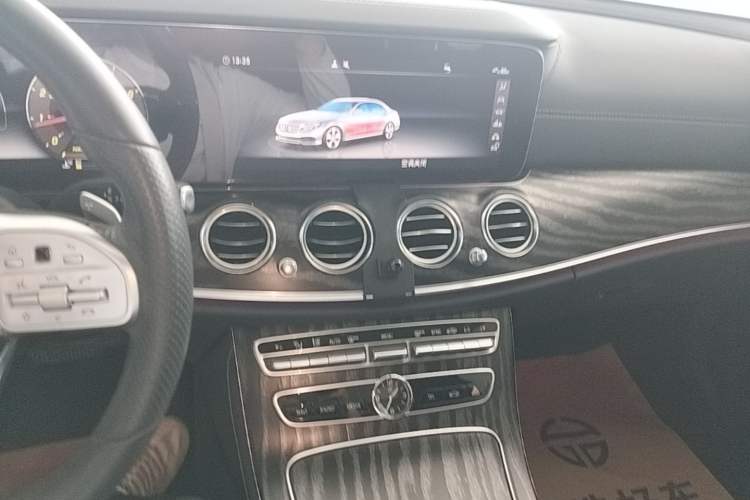Used Mercedes-Benz E-Class 2020 E 260 L Sport Edition Audio And AC Panel