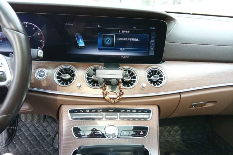 Used Mercedes-Benz E-Class 2020 Restyled E 300 L Exclusive Edition Audio And AC Panel