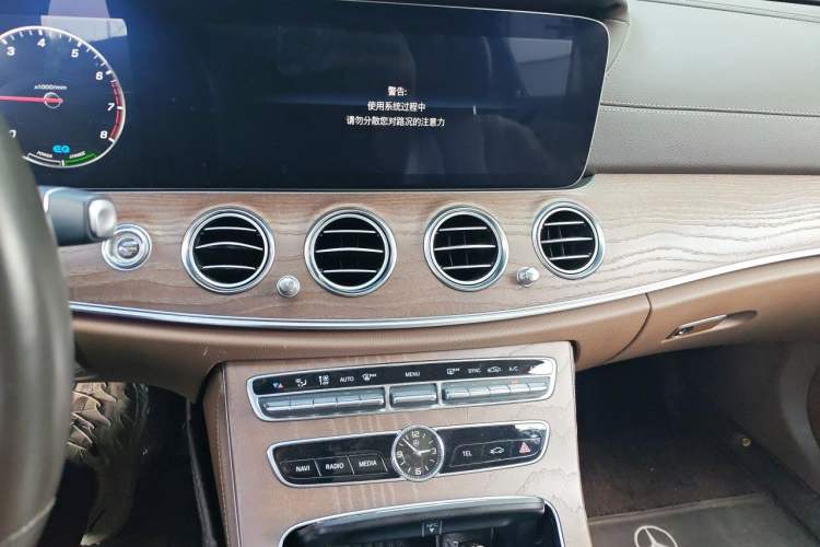 Used Mercedes-Benz E-Class 2020 E 260 L Audio And AC Panel