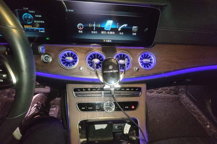 Used Mercedes-Benz E-Class 2020 Restyled E 300 L Exclusive Edition Audio And AC Panel