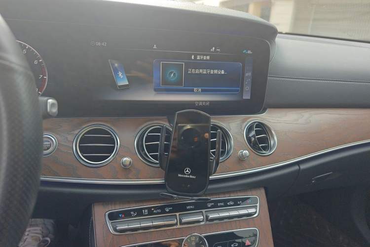 Used Mercedes-Benz E-Class 2020 E 300 L Luxury Model Audio And AC Panel