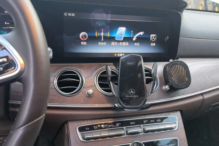 Used Mercedes-Benz E-Class 2020 E 300 L Stylish Model Audio And AC Panel