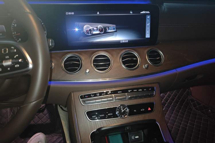 Used Mercedes-Benz E-Class 2020 E 300 L Luxury Model Audio And AC Panel
