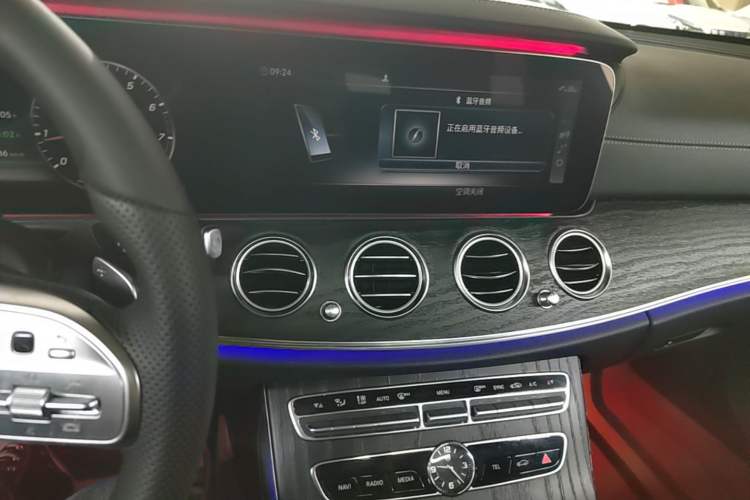 Used Mercedes-Benz E-Class 2020 E 260 L Sport Edition Audio And AC Panel