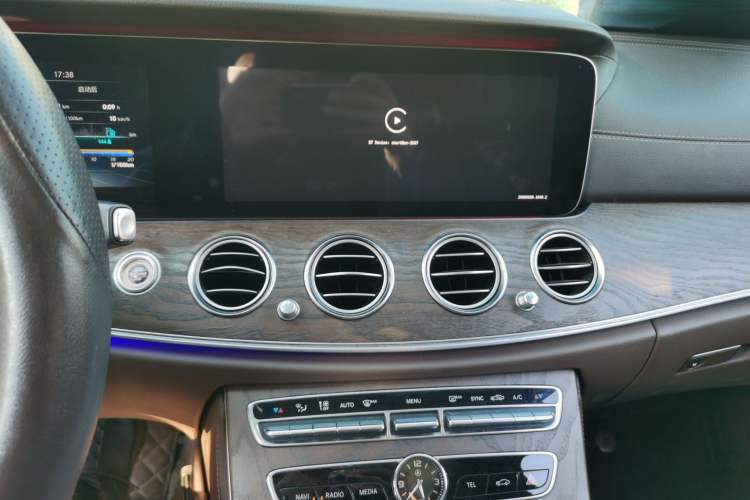 Used Mercedes-Benz E-Class 2020 Restyled E 300 L Exclusive Edition Audio And AC Panel