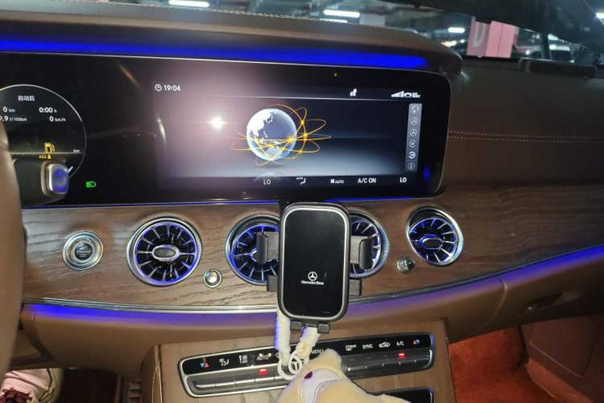 Used Mercedes-Benz E-Class 2020 E 300 L Luxury Model Audio And AC Panel