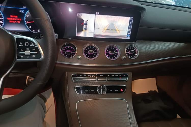 Used Mercedes-Benz E-Class 2020 Restyled E 300 L Exclusive Edition Audio And AC Panel