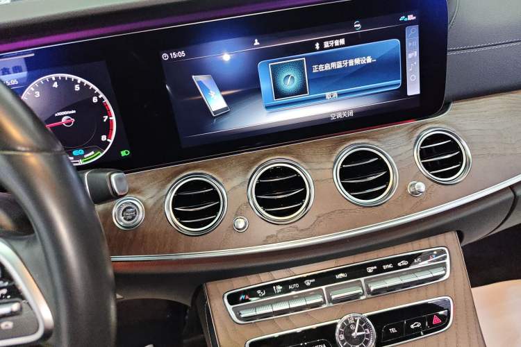 Used Mercedes-Benz E-Class 2020 Facelift E 260 L Audio And AC Panel