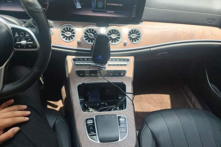 Used Mercedes-Benz E-Class 2020 E 300 L Luxury Model Audio And AC Panel