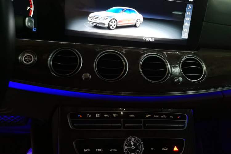 Used Mercedes-Benz E-Class 2020 Facelift E 260 L Audio And AC Panel