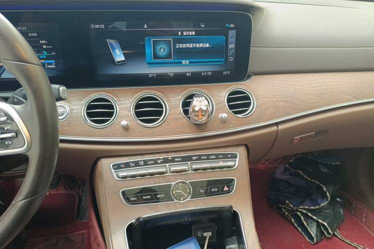 Used Mercedes-Benz E-Class 2020 Facelift E 300 L Stylish Edition Audio And AC Panel