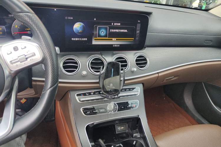 Used Mercedes-Benz E-Class 2020 Facelift E 260 L Sport Edition Audio And AC Panel