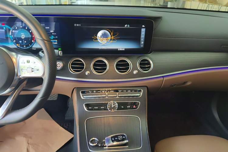 Used Mercedes-Benz E-Class 2020 Restyled E 300 L Sport Exclusive Edition Audio And AC Panel